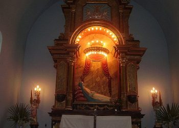 Confesiones en la iglesia de Saldungaray