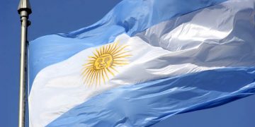 Salutación por la conmemoración al Día de la Bandera