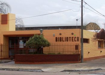 Presentación de libro y muestra fotográfica en Saldungaray.