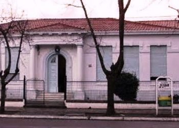 Gimnasio SUM para la Escuela N° 2 de Saldungaray.