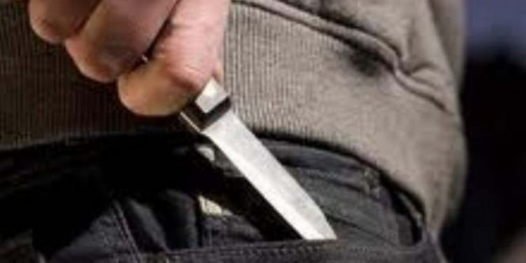 Una persona apuñalada por un menor, en una gresca callejera en Saldungaray