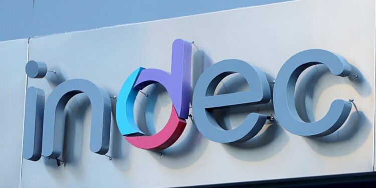 Los salarios subieron en marzo 5% promedio, por encima de la inflación del mes