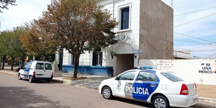 Allanamientos en Tornquist: Baier pide la nulidad del informe policial luego de ser allanada su vivienda