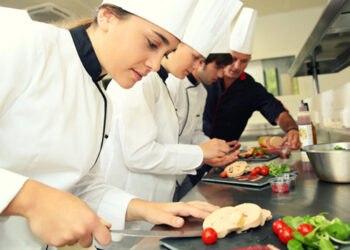 Oportunidad laboral: Se necesita personal de cocina