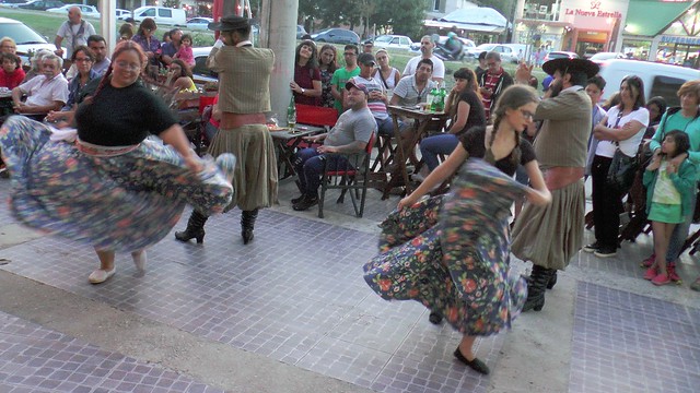 Comienzan las clases de folclore en Sierra de la Ventana