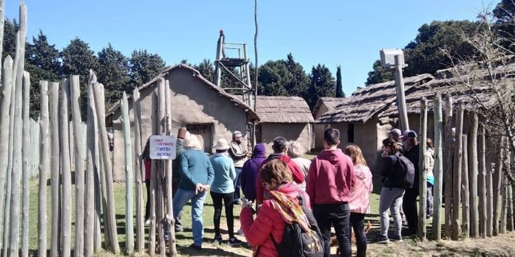 Saldungaray desarrolló variadas actividades para celebrar el Dia Internacional del Turismo