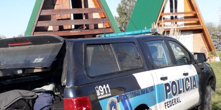 Saldungaray: La Policía Federal realiza allanamientos.