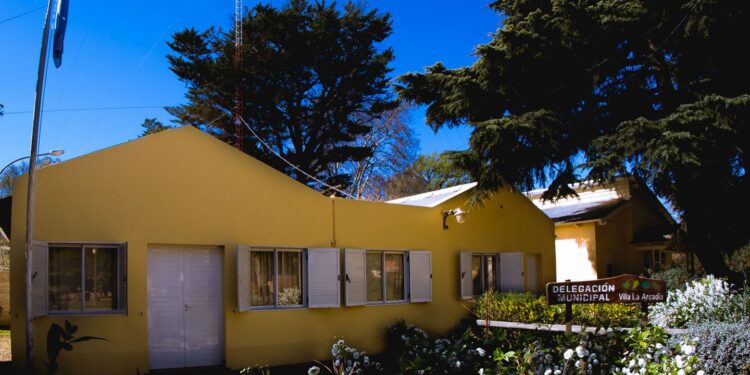 Vacunación de covid-19 en Villa Arcadia