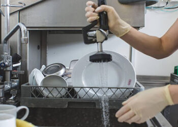 Restaurante Sierra de la Ventana busca bachero turno noche