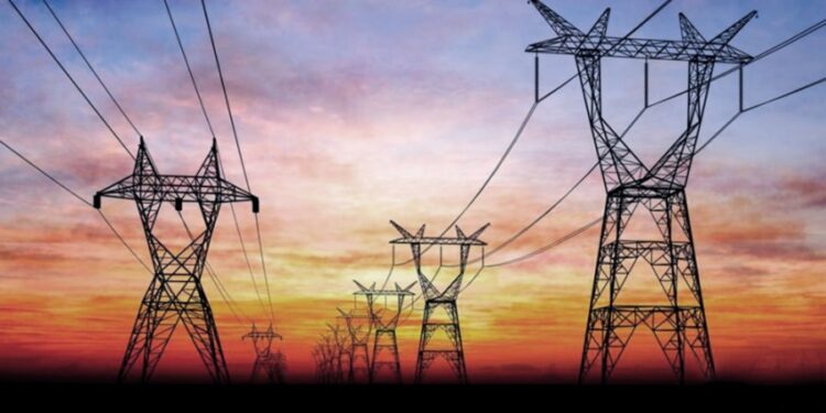 El aumento en la factura final de electricidad sería de 42,72% en todo el año