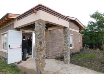 Operativo de atención y vacunación en Villa Ventana