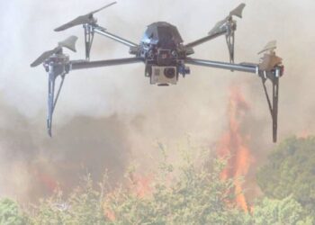 Ambiente sumó 17 drones en parques nacionales para la detección temprana de incendios forestales