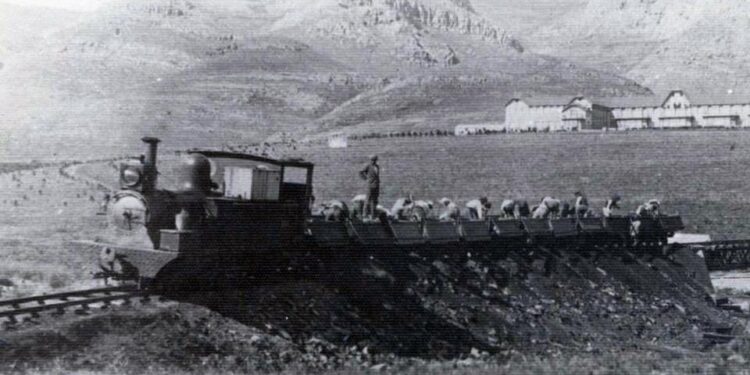 A 109 años del primer viaje de la trochita entre Sierra de la Ventana y el Club Hotel y Casino de la Ventana.