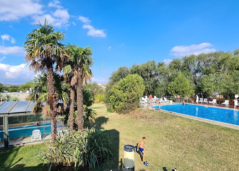 “La costa se llevó todo el turismo”