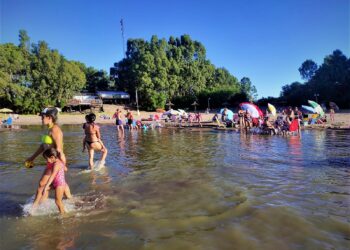 Temporada 2023: entre diciembre y enero viajaron 20,3 millones de turistas que gastaron $ 803.789 mil millones.