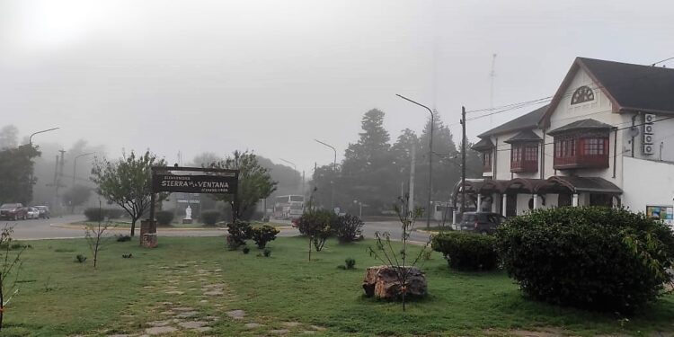 Sierra amaneció cubierta de niebla y se anticipa un buen clima para todo el fin de semana.
