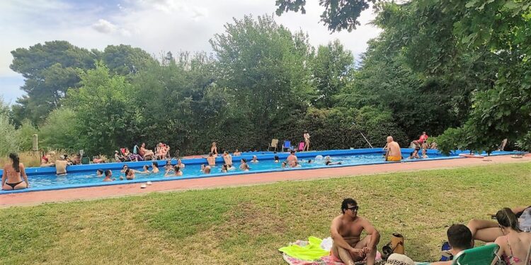 El calor no da tregua y hay 14 distritos bajo alerta por temperaturas extremas