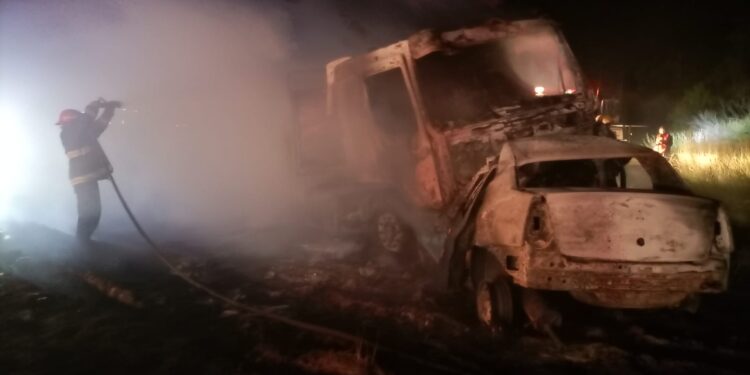 Tragedia en la Ruta 51: Tres personas perdieron la vida en un choque frontal .