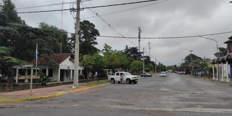 Desde ayer llueve en la comarca y continuará hasta mañana