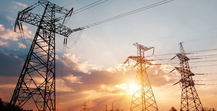 El consumo de electricidad registró hoy un nuevo récord en medio de la persistente ola de calor
