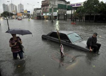 Cayeron más de 130 milímetros en algunos partidos bonaerenses y hubo evacuados