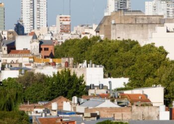 Un hombre abusó sexualmente de una mujer a la que le alquilaba una habitación en su casa de Bahía Blanca.