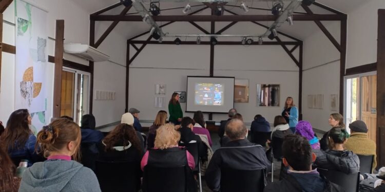 Continúan en el distrito las charlas abiertas sobre educación ambiental