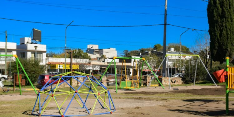 El municipio avanza con la renovación de la plaza del ACA de Sierra de la Ventana