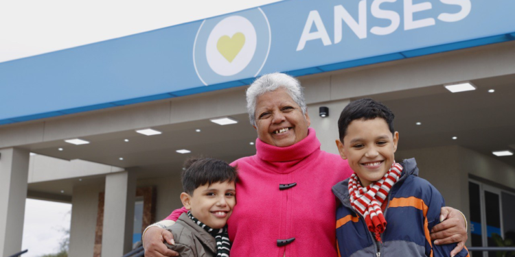 Las jubilaciones y pensiones mínimas cobran un refuerzo de 17 mil pesos en julio.