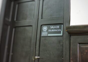 Juicio por jurados: Juzgan a un hombre acusado de abusar de sus dos hijas menores de edad