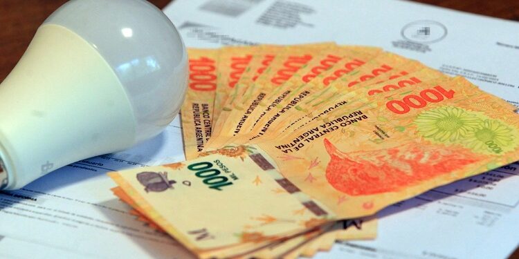 Rigen las nuevas tarifas de luz con aumentos de 36% para el nivel 3 y de 24% para el 1