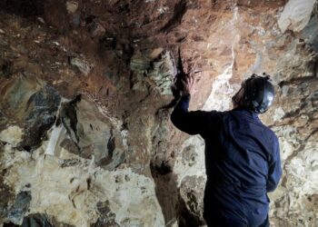 Descubren en Sudáfrica las tumbas más antiguas de la prehistoria