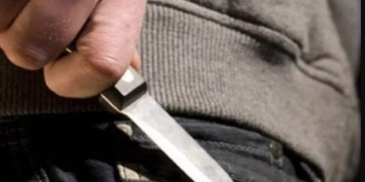 Al hombre asesinado en Flores lo mataron de 37 puñaladas y su familia apunta a una pareja de él