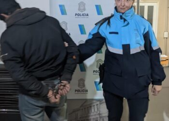 Sierra de la Ventana: Detuvieron a un hombre por disturbios y ebriedad en pleno centro.