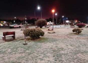 Helada mañana en la comarca serrana. Se avecinan nevadas..??