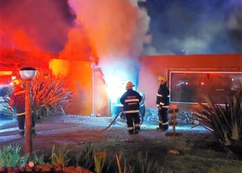 Se incendió el lavadero de un complejo en el Barrio Golf