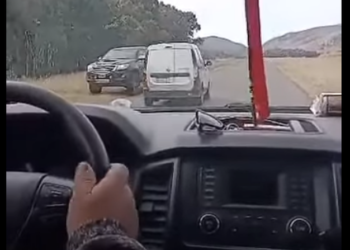 Peligro al volante: Una mujer realizó temerarias maniobras en la ruta 76.