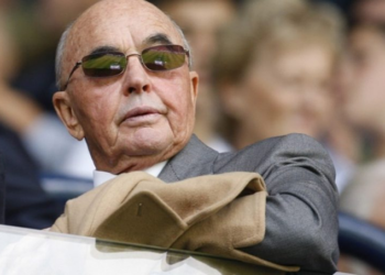 El magnate británico Joe Lewis, dueño de estancia Lago Escondido, se entregó a la justicia de EEUU