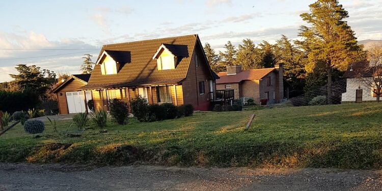 Un accidente en el Barrio Golf no terminó en tragedia de milagro