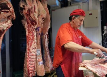 Gobierno negocia con exportadores nuevo acuerdo de precios y volúmenes de carne para mercado interno