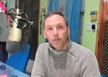 Leonardo Davis: “Iría por las cloacas en Saldungaray”