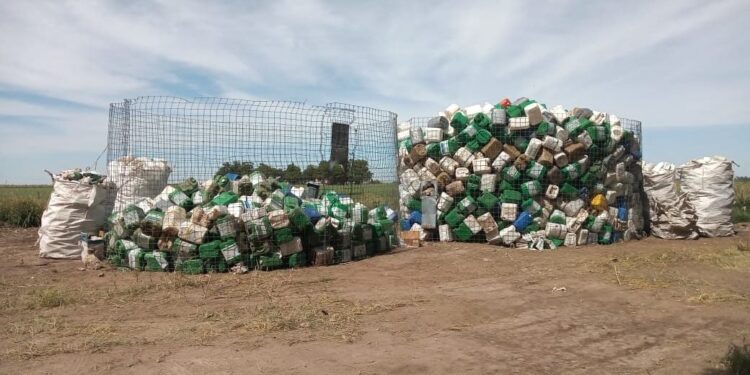 Fueron recepcionados más de 2.800 envases de fitosanitarios