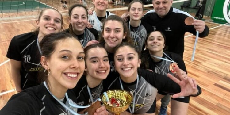 Vóleibol: Olimpo y Liniers lograron la clasificación a la Copa Argentina Sub 18