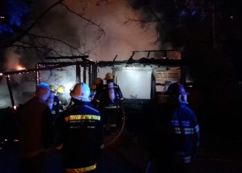 Esta madrugada hubo un incendio en Villa la Arcadia