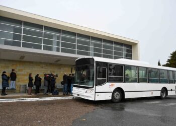 Habilitarán desde el lunes servicio de transporte público a aeropuerto bahiense