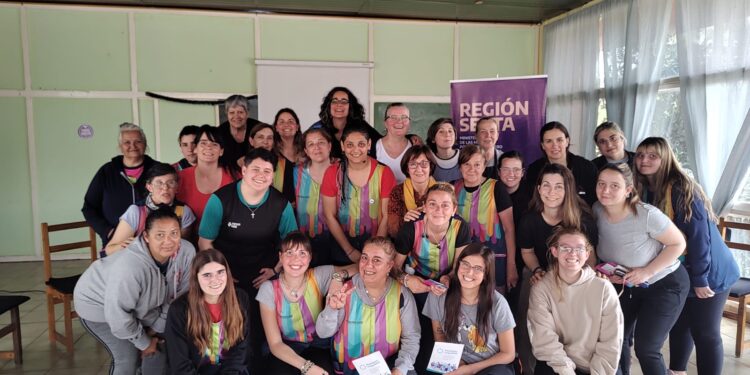 Ellas no estaban pintadas en la Cooperativa Textil de Pigue