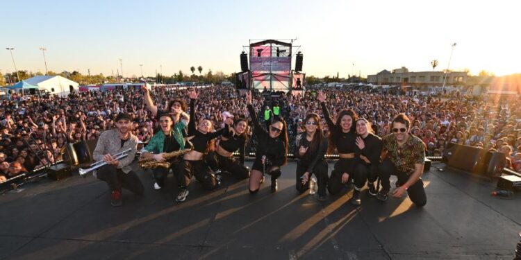 Más de 20 mil personas disfrutaron del Festival Primavera Bonaerense