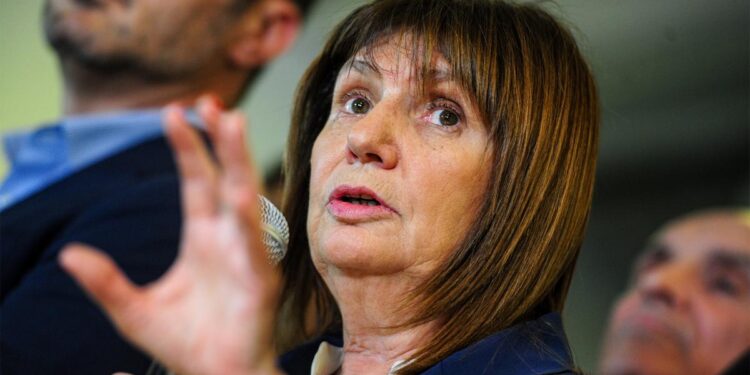 Bullrich dijo que «ojalá explote» el país antes del balotaje y fue repudiada