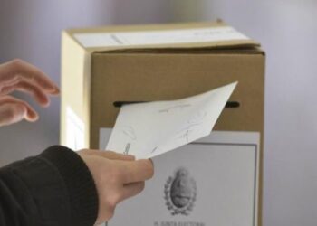 ¿VOTAR O NO EN BLANCO?  – “A diferencia de las PASO, el voto en blanco no se contabiliza en un balotaje”