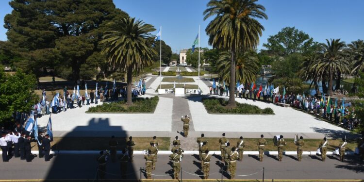 El distrito celebró el 113° aniversario del cambio de su denominación